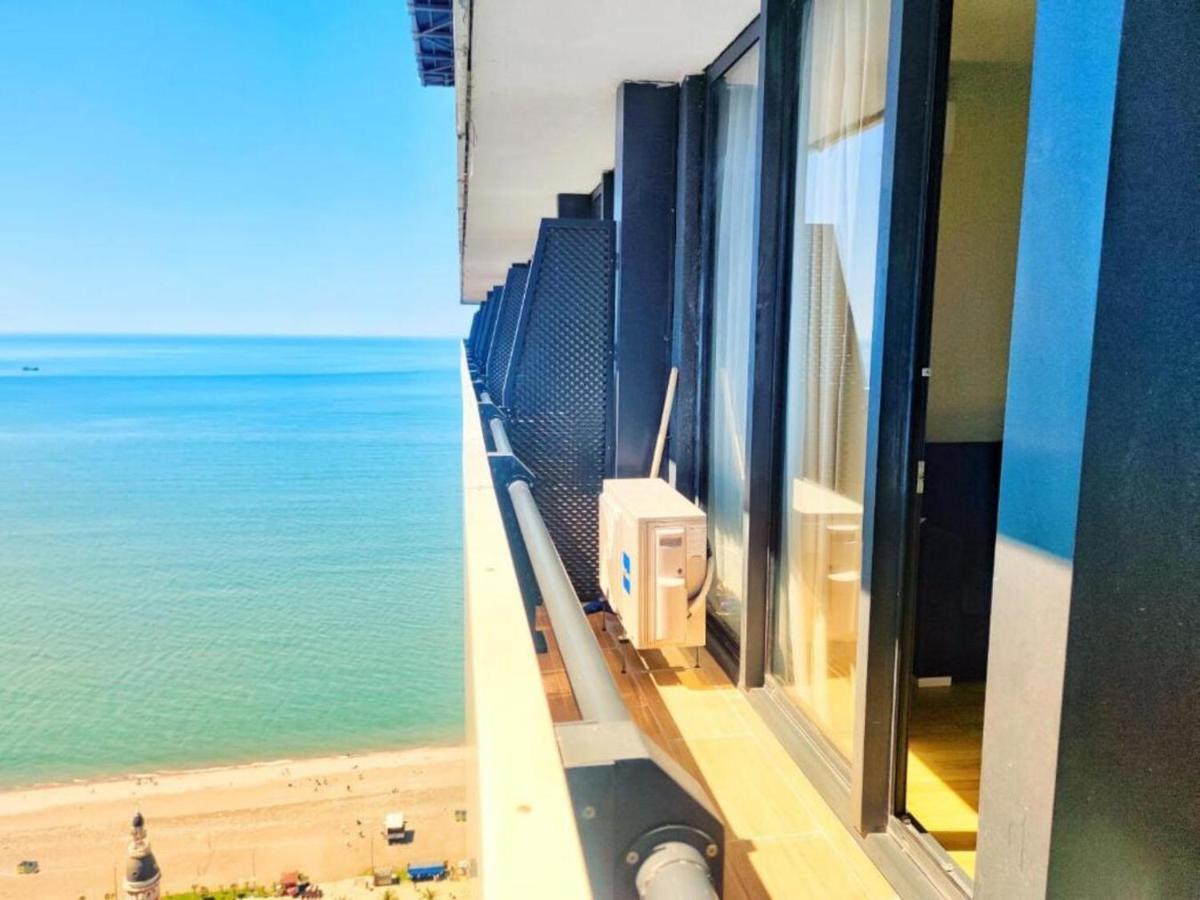 Seaside Resort In New Orbi Twins Μπατούμι Εξωτερικό φωτογραφία